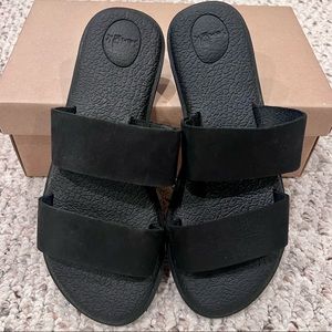 Black Sanuk Sandals Women’s 7